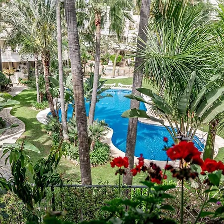 Lägenhet Fa - Fabulous Apartment With In And Outdoor Pool Marbella